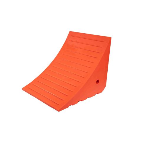 MDW-TA10-0005 WHEEL CHOCK LRG POLY W/HOLES