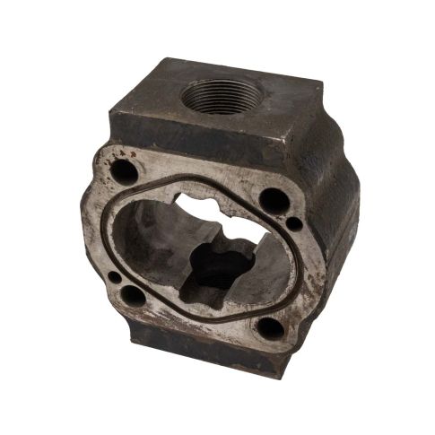 313-8222-137 1 1/2 NPT PORT 2 1/4" HOUSING